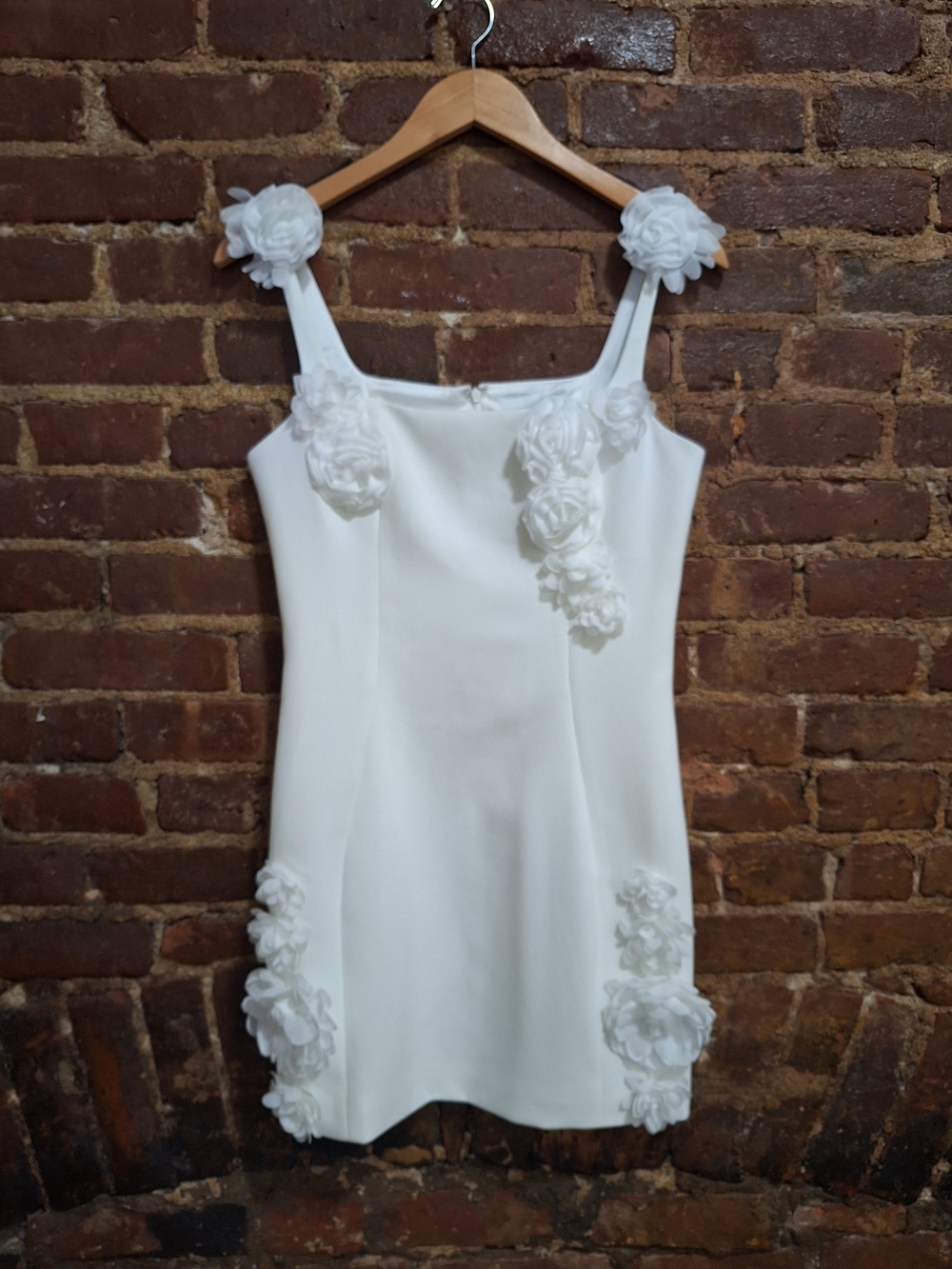 NWT JW PEI White Floral Appliqué Mini Dress - Picture 2 of 4